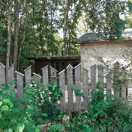 Le Gite De La Cabane De L'Oiseau Couze-et-Saint-Front Exterior foto